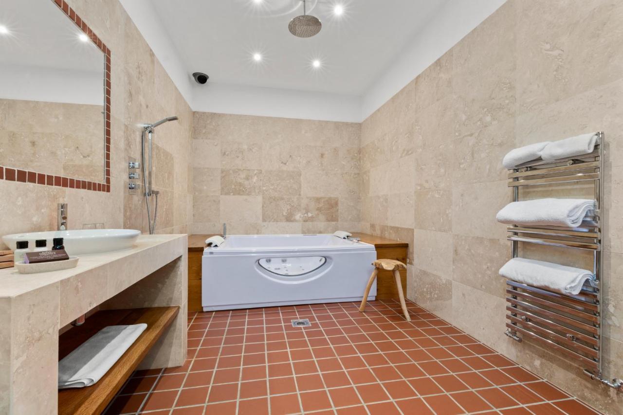 Slebech Park Estate 5* Wiston (Pembrokeshire)